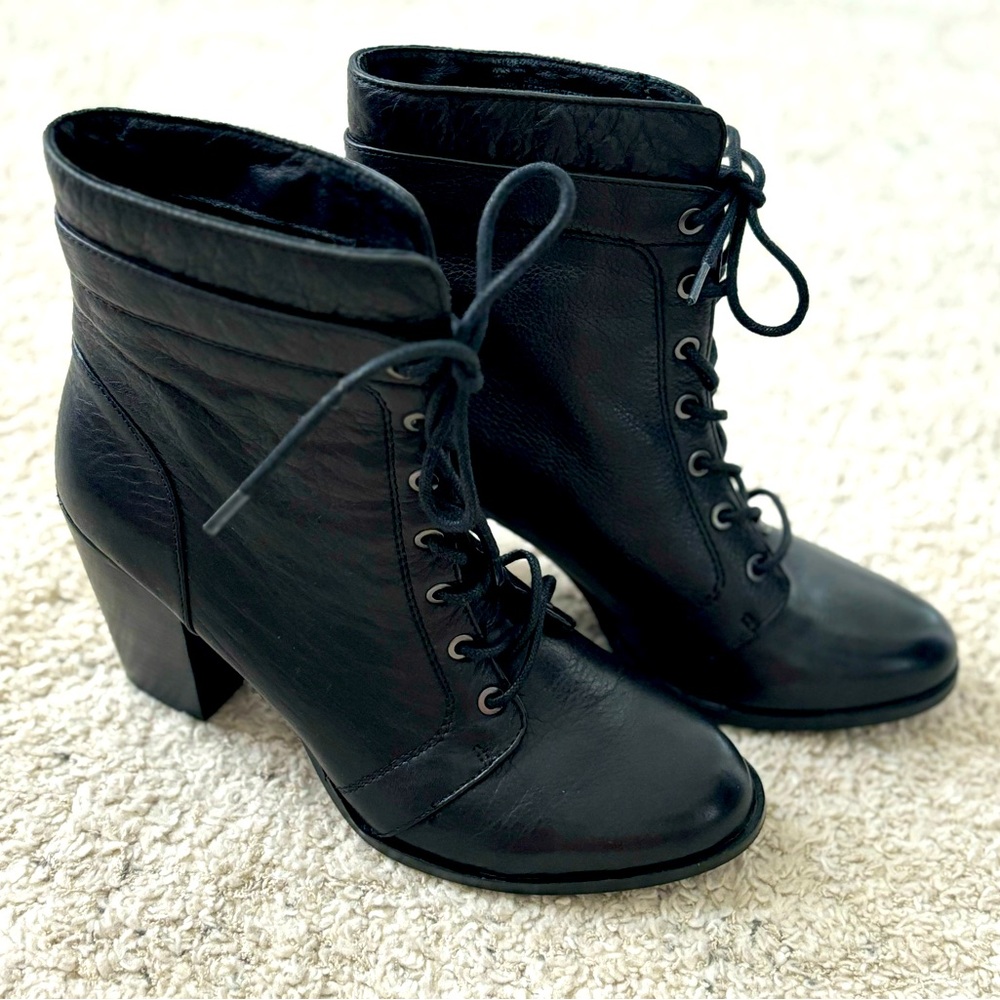 Kenneth Cole Ankle Boots
